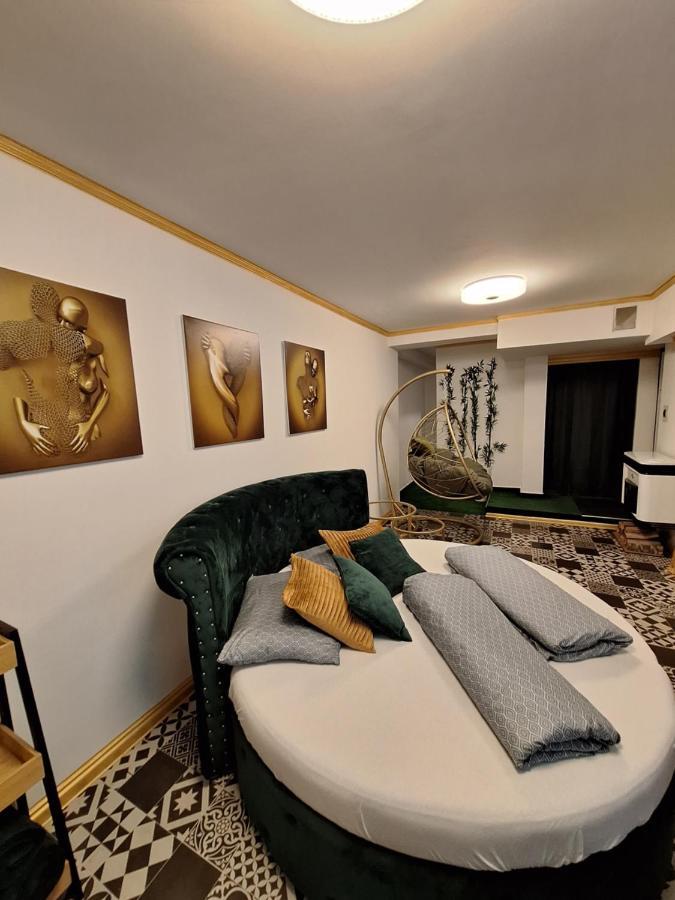 Guest House Villa Lord Novi Sad Exteriör bild